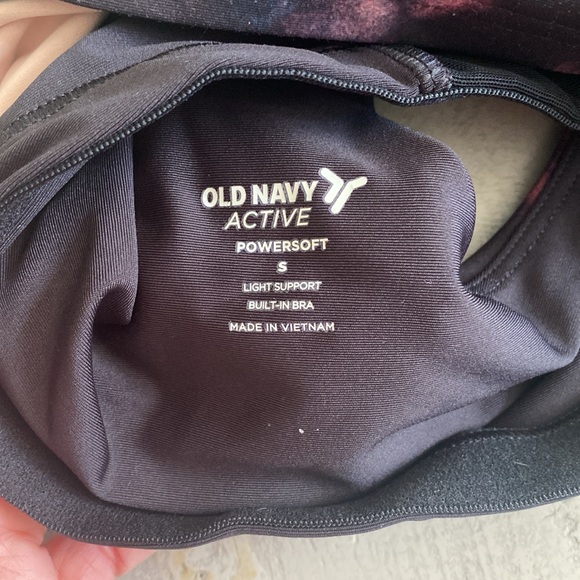 Old Navy Sports Bra Worn Once - Picture 4 of 5
